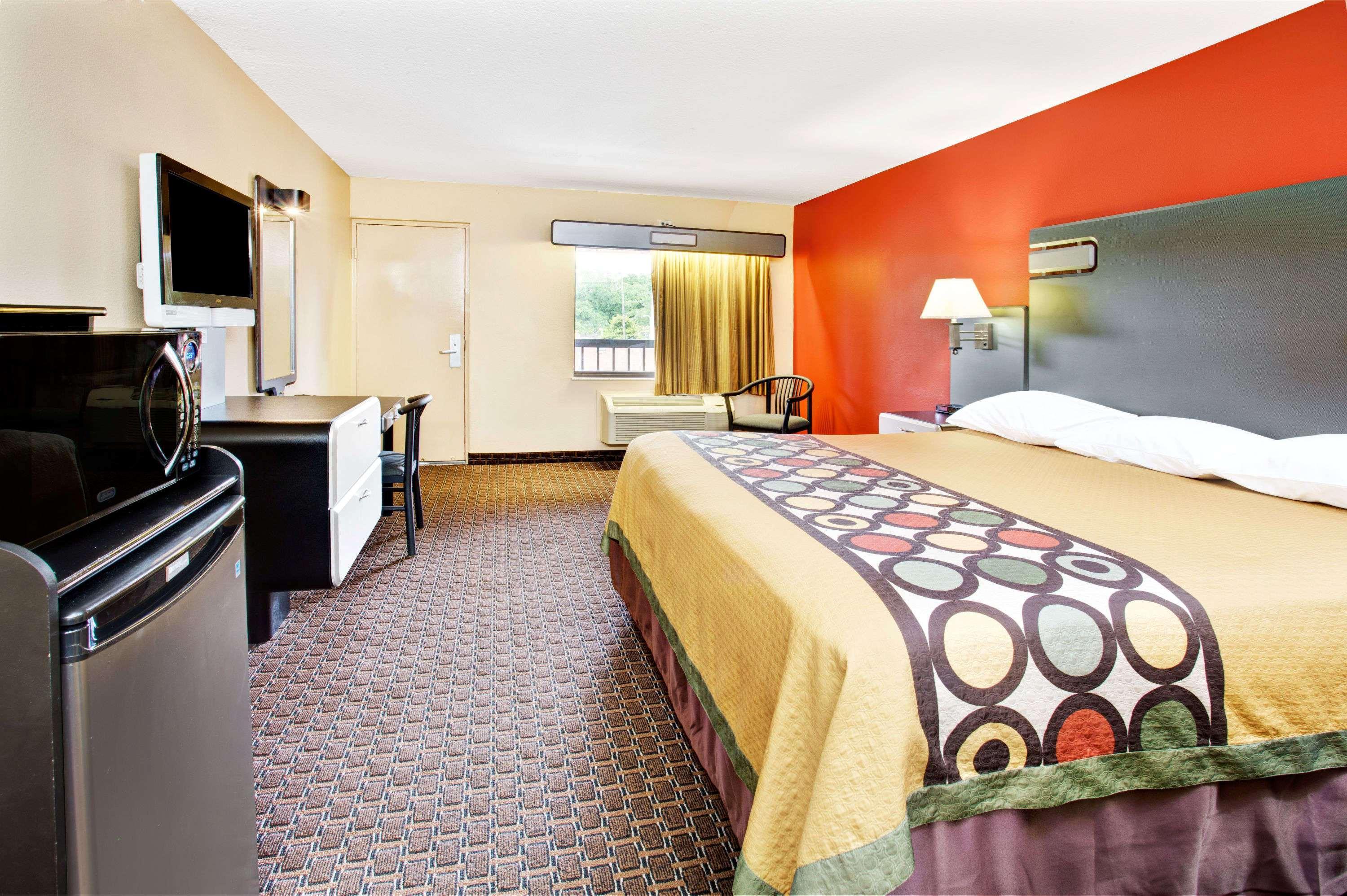 Hotel Super 8 by Wyndham Kissimmee/Maingate/Orlando Area Celebration Exterior foto