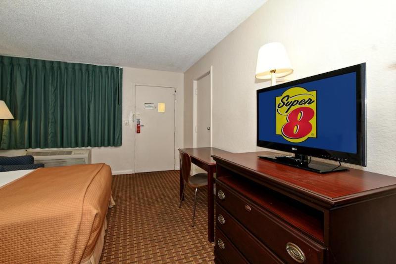 Hotel Super 8 by Wyndham Kissimmee\u002FMaingate\u002FOrlando Area Exterior foto